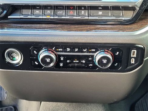 Used 2023 GMC Sierra 1500 Elevation image 21