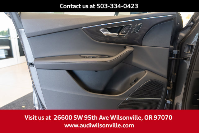 Used 2024 Audi Q7 3.0T Prestige AWD/4WD image 24