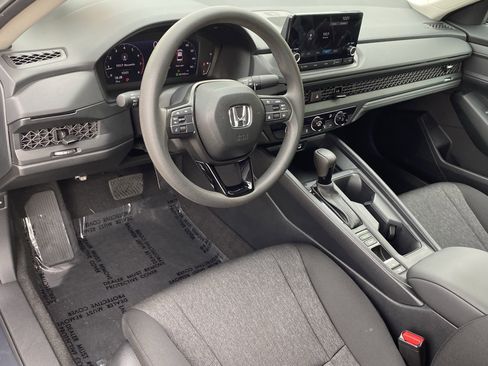 Used 2025 Honda Accord LX image 16
