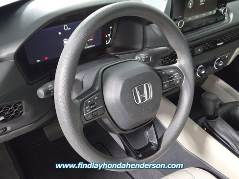 Certified 2023 Honda Accord EX image 25