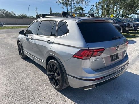 Used 2021 Volkswagen Tiguan SE R-Line FWD image 3