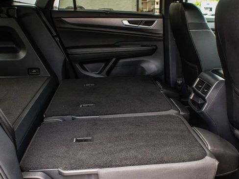 Used 2026 Volkswagen Atlas Cross Sport SE AWD/4WD image 37