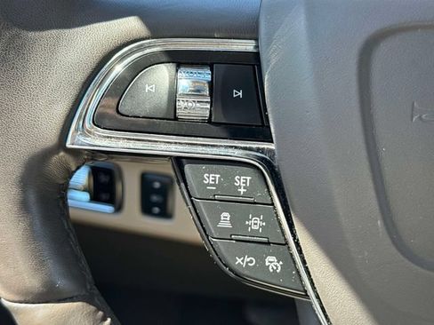 Used 2024 Lincoln Navigator L Reserve AWD/4WD image 27
