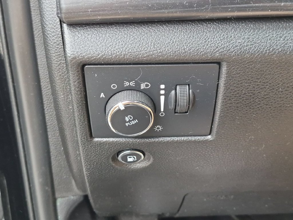 Certified 2021 Jeep Grand Cherokee Freedom Edition AWD/4WD image 14