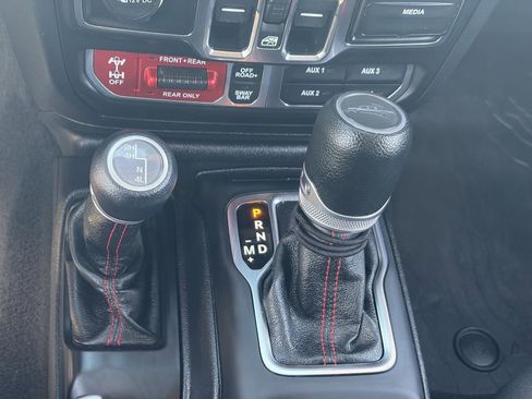 Used 2020 Jeep Gladiator Rubicon image 29