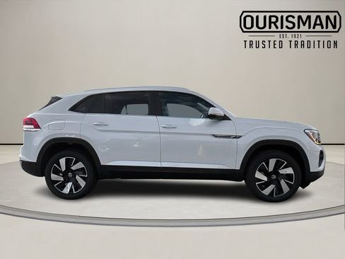 New 2026 Volkswagen Atlas Cross Sport SE image 3