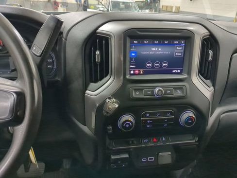 Used 2022 Chevrolet Silverado 2500 W/T w/ WT Convenience Package image 19