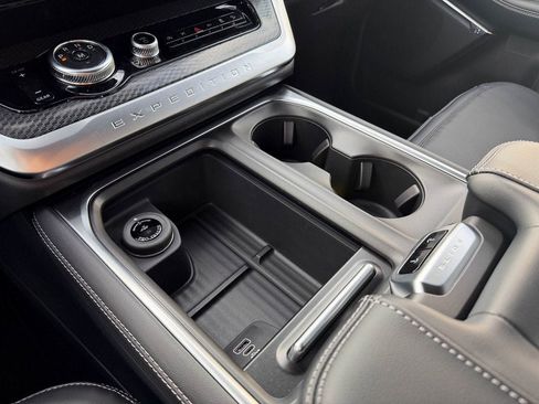 New 2026 Ford Expedition Platinum w/ Stealth Appearance Package image 25