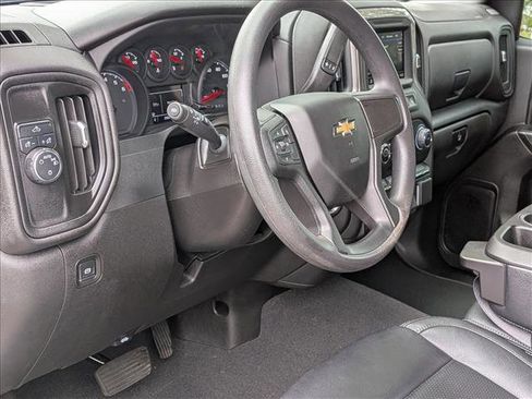 Used 2024 Chevrolet Silverado 1500 Custom w/ Turbomax Blackout Package image 9