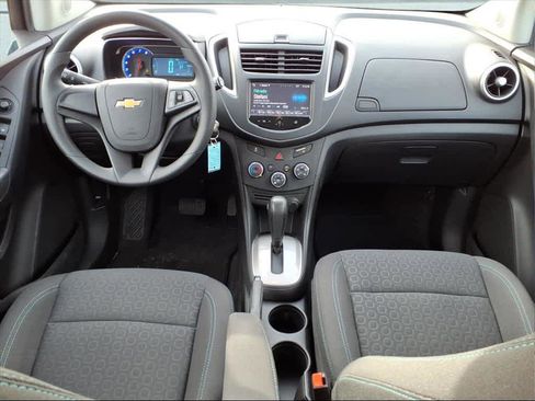 Used 2016 Chevrolet Trax LS image 11