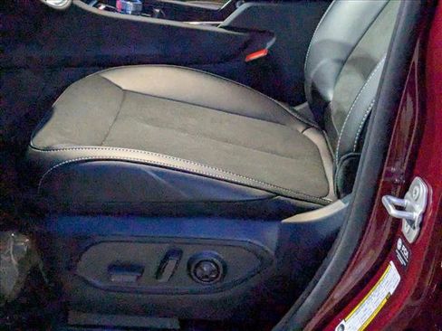 New 2025 Jeep Grand Cherokee L Altitude image 4