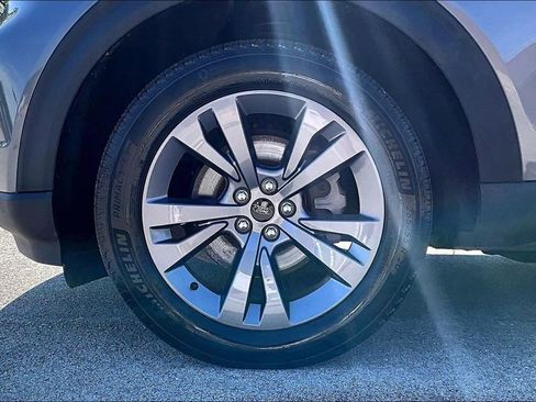Used 2023 Ford Explorer XLT w/ Equipment Group 202A AWD/4WD image 9