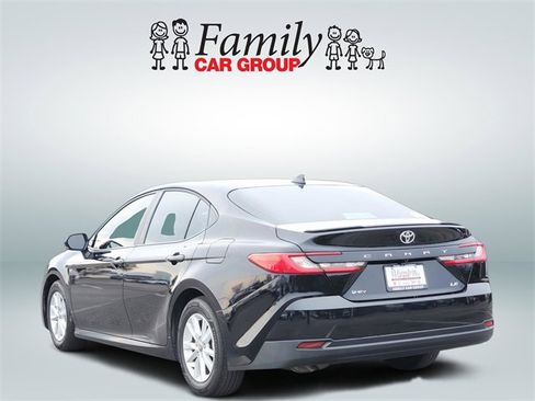 Certified 2025 Toyota Camry LE w/ Convenience Package image 3