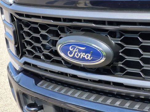 Used 2023 Ford F350 XLT w/ XLT Premium Package AWD/4WD image 12