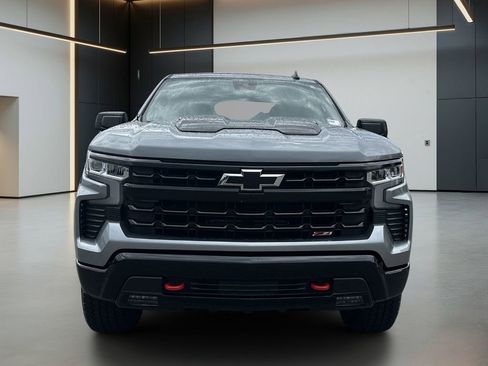 Used 2025 Chevrolet Silverado 1500 LT Trail Boss AWD/4WD image 9