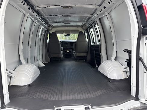 New 2025 Chevrolet Express 2500 w/ Driver Convenience Package image 22