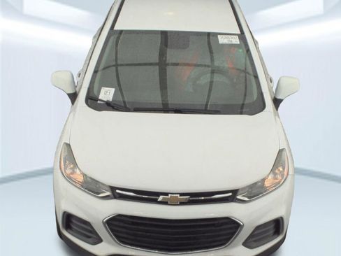 Used 2019 Chevrolet Trax LS image 13