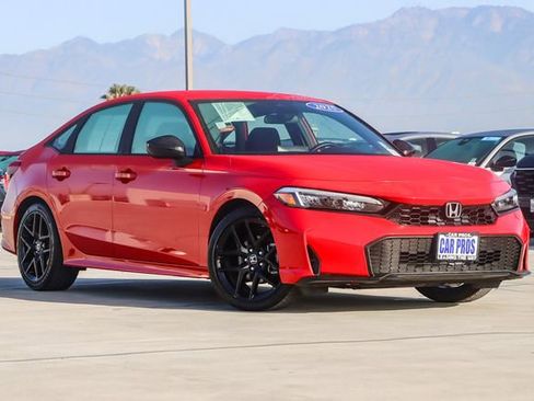 Used 2025 Honda Civic Sport image 2