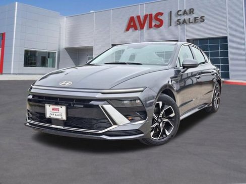 Used 2025 Hyundai Sonata SEL FWD image 1