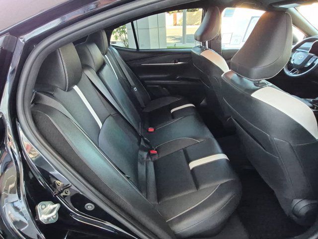 Used 2025 Toyota Camry SE FWD image 7