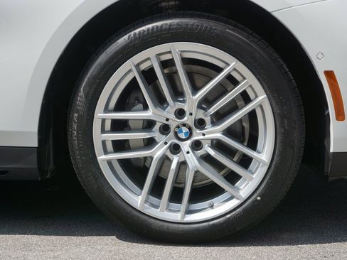 New 2025 BMW 530i image 9