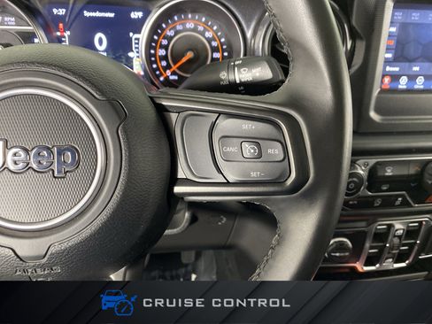 Used 2022 Jeep Gladiator Sport image 22