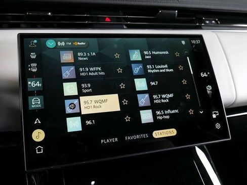 Used 2025 Land Rover Range Rover Sport image 15