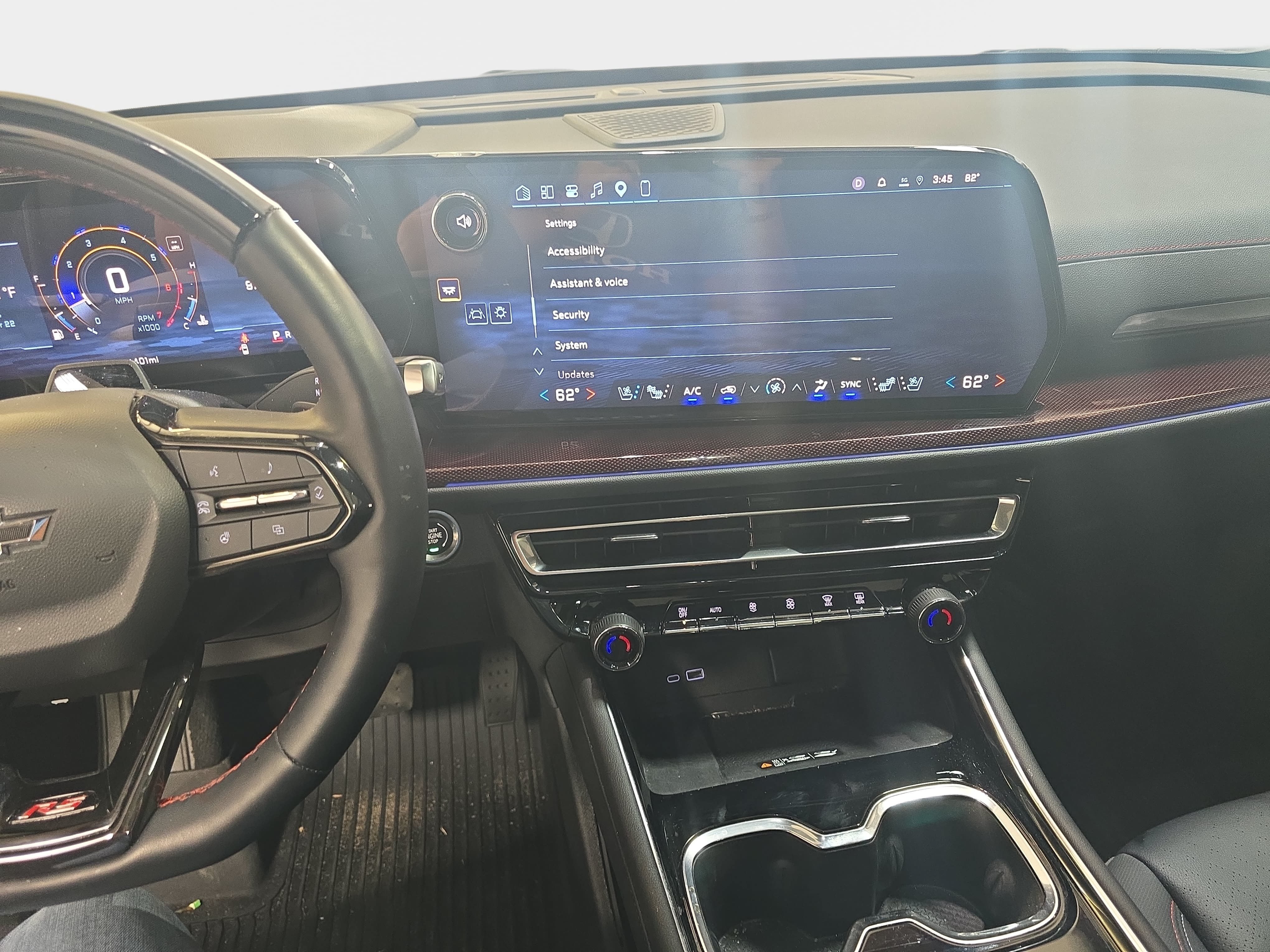 Used 2026 Chevrolet Traverse RS w/ LPO, Floor Liner Package FWD image 17