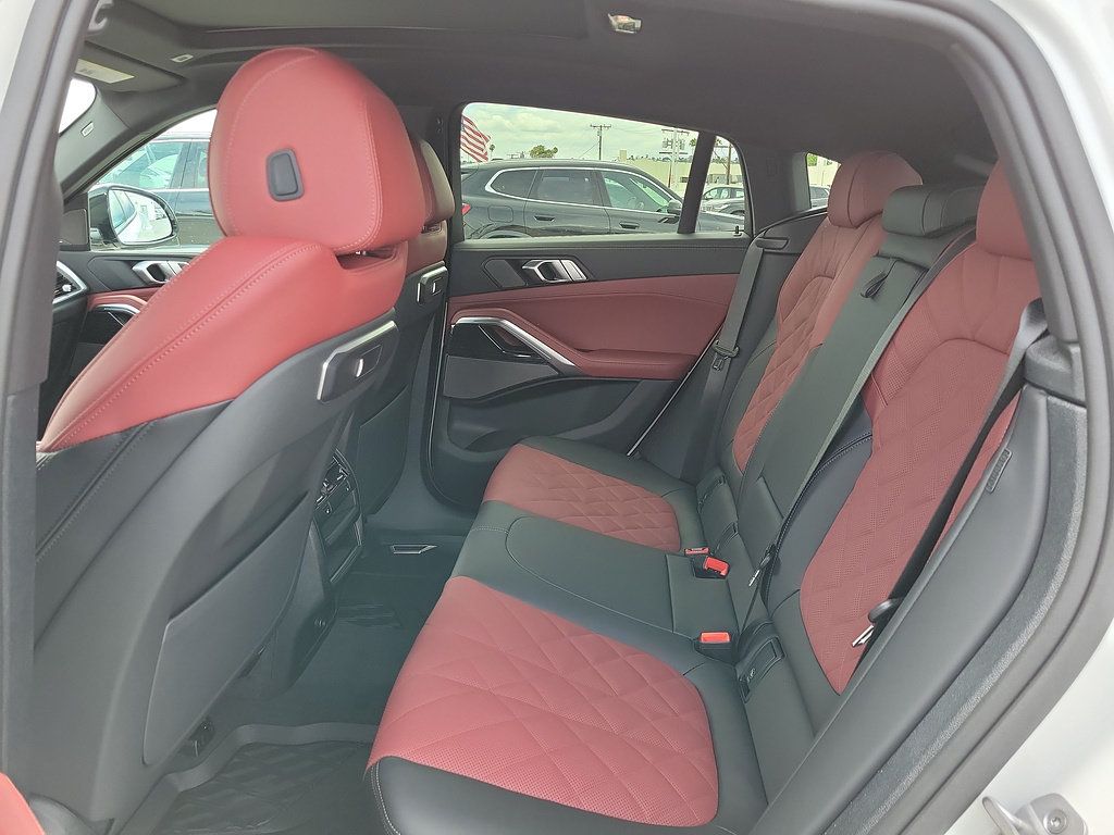 New 2026 BMW X6 xDrive40i w/ Premium Package AWD/4WD image 15