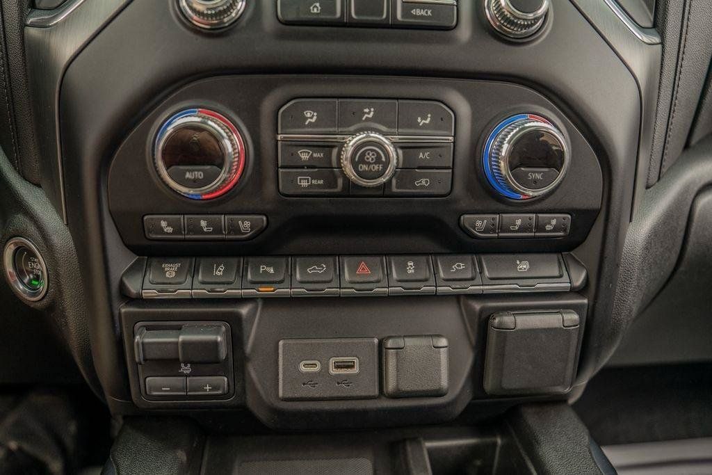 Used 2021 GMC Sierra 3500 Denali w/ Denali Ultimate Package AWD/4WD image 33