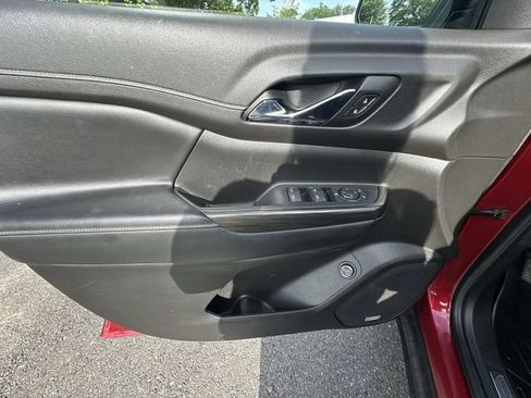 Used 2019 GMC Acadia SLT w/ Black Edition FWD image 16