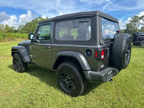 Used 2018 Jeep Wrangler Sport image 5