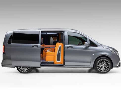 Used 2022 Mercedes-Benz Metris Passenger image 11