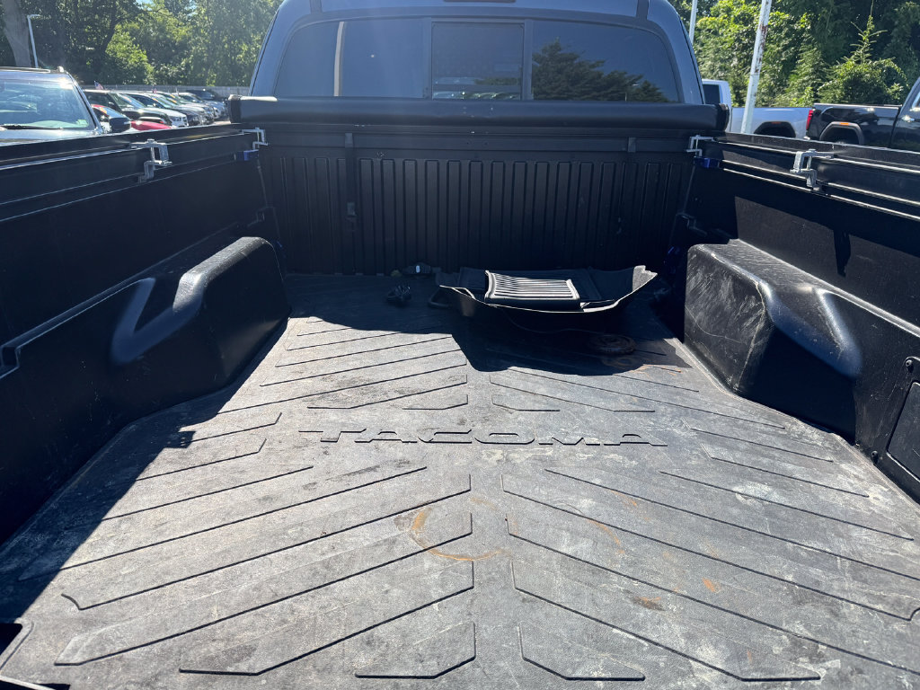 Used 2019 Toyota Tacoma TRD Sport AWD/4WD image 32