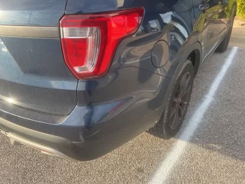 Used 2017 Ford Explorer XLT w/ Equipment Group 202A image 15