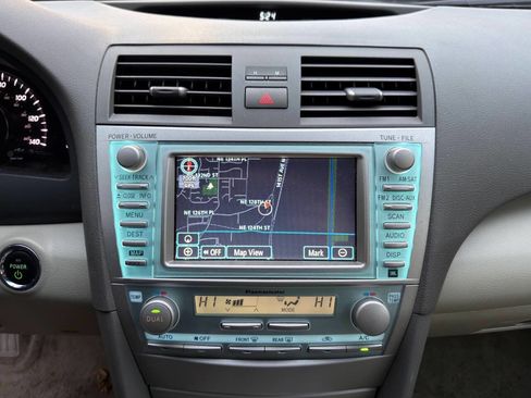 Used 2009 Toyota Camry Hybrid image 17