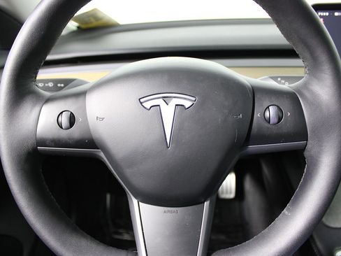 Used 2023 Tesla Model 3 Performance image 13