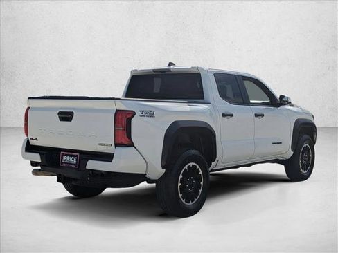Used 2025 Toyota Tacoma TRD Off-Road image 5