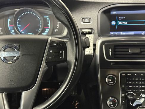 Used 2014 Volvo S60 T5 w/ Climate Package image 26