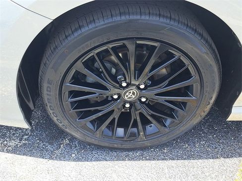 Used 2021 Toyota Camry SE w/ Convenience Package image 8