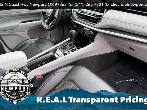 Used 2023 Jeep Compass Latitude AWD/4WD image 16