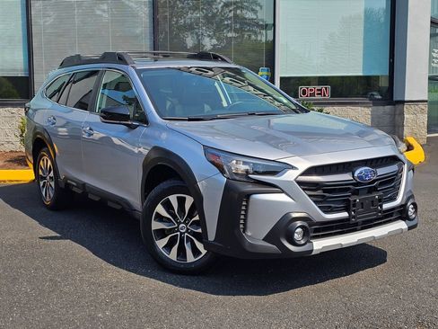 Certified 2025 Subaru Outback Limited AWD/4WD image 1