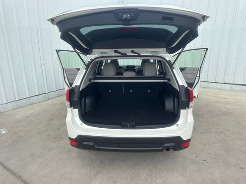 Used 2023 Subaru Forester Premium AWD/4WD image 8