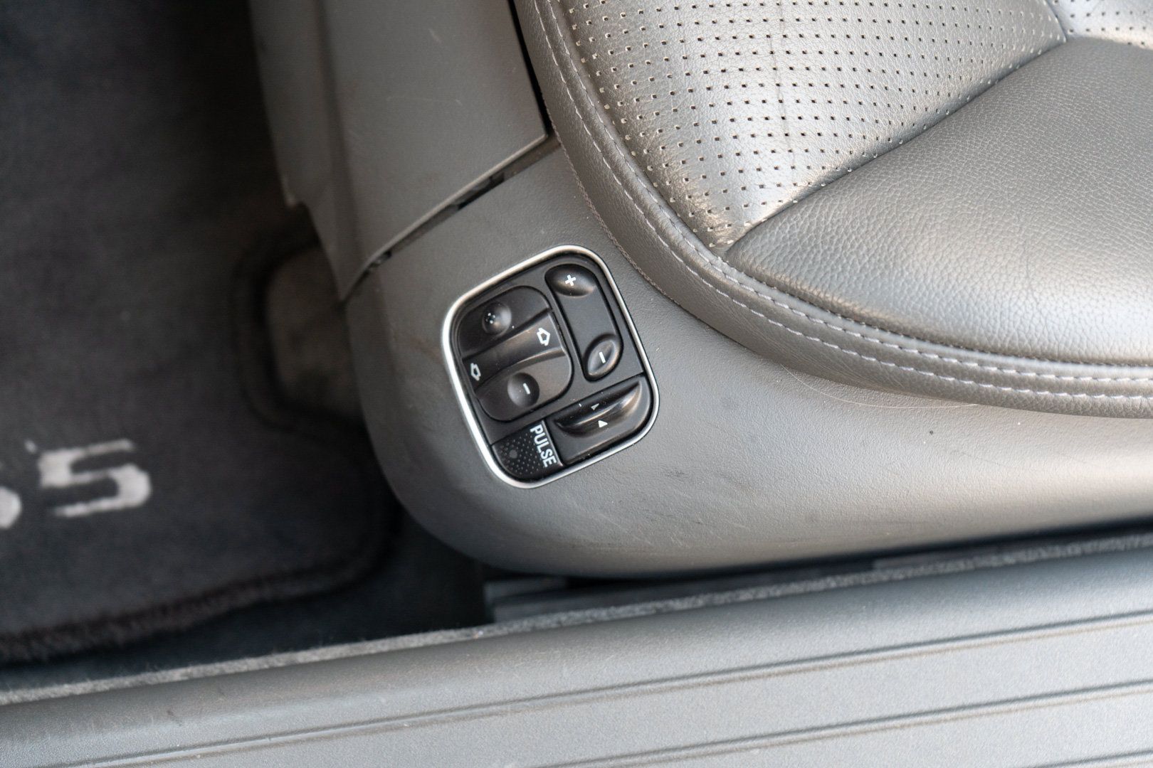 Used 2003 Mercedes-Benz SL 55 AMG image 39