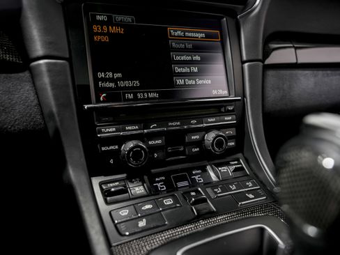 Used 2016 Porsche 911 Targa 4 GTS image 14