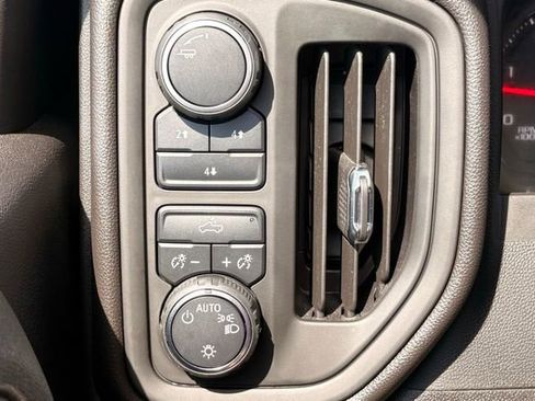 Used 2025 Chevrolet Silverado 3500 W/T AWD/4WD image 37