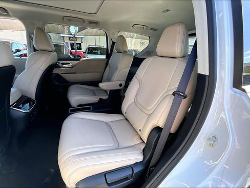 New 2026 INFINITI QX80 Pure w/ Cargo Package RWD image 15