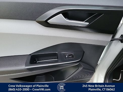 Certified 2023 Volkswagen Taos SE AWD/4WD image 46