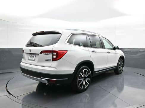 Certified 2022 Honda Pilot Touring image 6