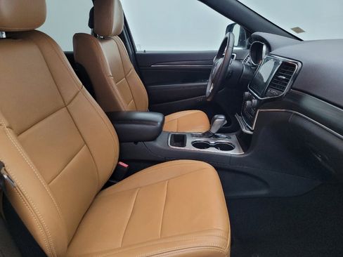 Used 2019 Jeep Grand Cherokee Limited image 21